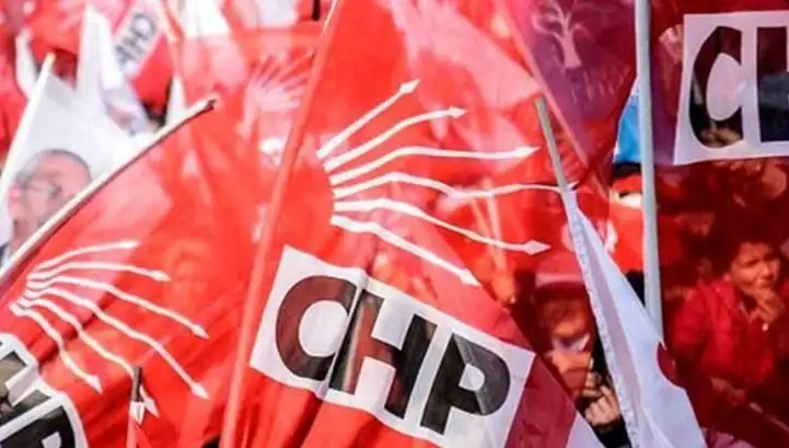 CHP'nin Çözüm Sürecinde Sıkıntılar: Ataşehir, Esenyurt ve Sarıyer Kongreleri İptal Edildi
