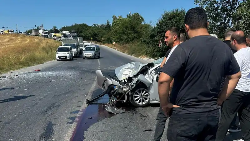 İstanbul'da Kalp Krizi Geçiren Sürücü Feci Bir Kazaya Sebep Oldu