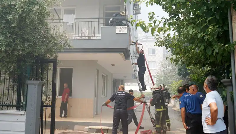 Arkadaş Kavgası Yangına Neden Oldu: Daireler Alev Alev Yandı!