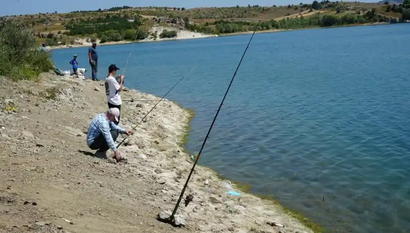Kafesler Patladı: Barajda Yaşanan Şok Olay Herkesi Sarsacak!