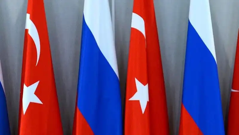 Diplomatik İlişkilerin 105. Yıldönümünde: Rusya ve Türkiye'nin Dengeli İlişkileri