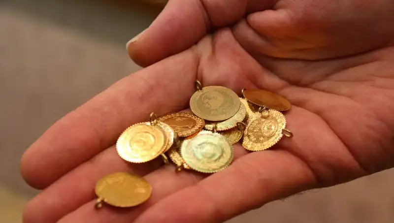 30 Nisan 2023 Canlı Altın Fiyatları: Gram ve Çeyrek Altında Son Durum