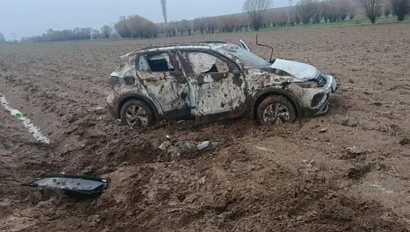 Şarampole Devrilen Otomobilde İki Kişi Yaralandı: Olay Anı Gözler Önünde