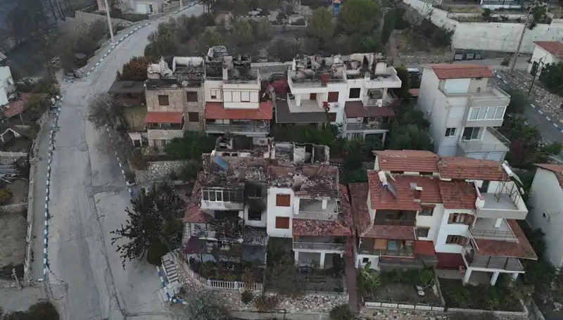 Orman Yangınları Yeni Bir Felaket Yarattı: Evler Küle Döndü