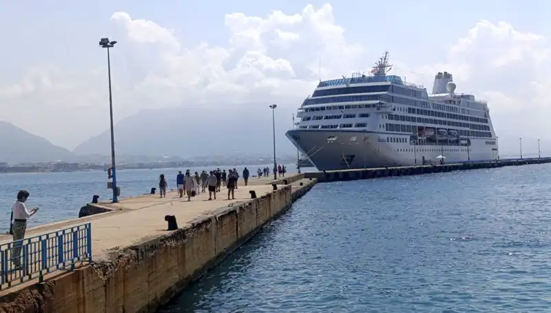 Alanya, Kruvaziyer Turizmi İle ABD'li Turistleri Ağırlıyor