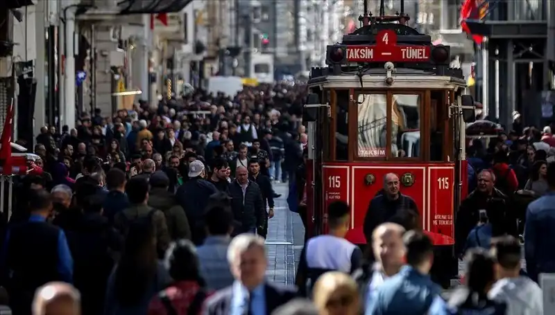 Türkiye'nin Nüfusu Artışını Sürdürüyor: Yeni Veriler Açıkladı