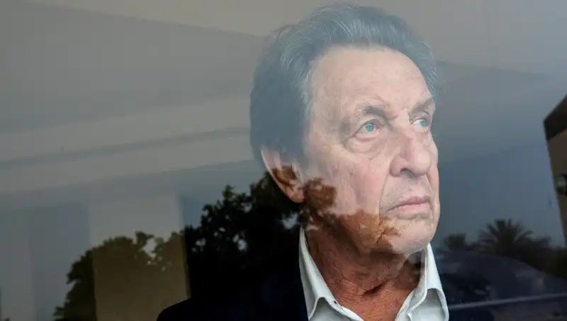 Elon Musk’ın Babasından Şok Edici İtiraflar: Cinayetlerin Arka Planı!