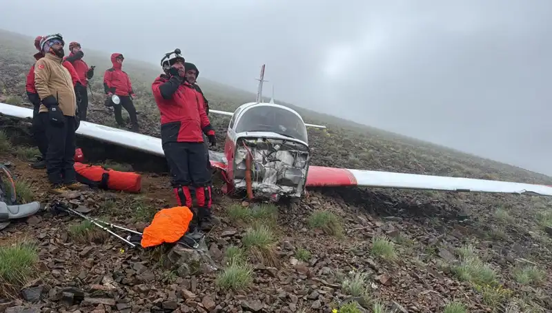 Türkiye'de Düşen Uçak: Pilot Hayatını Kaybetti, Kadın Yolcu Kurtuldu