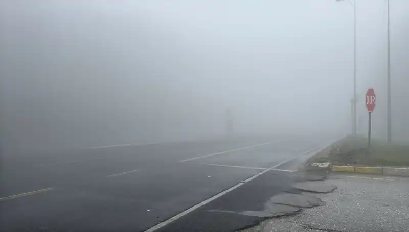 Bolu Dağı'nda Yoğun Sis, Sürücülere Zor Anlar Yaşatıyor