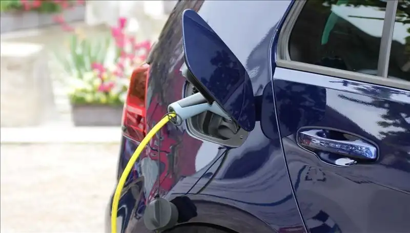 Tesla’yı Geride Bırakacak Yenilik: 1500 Kilometre Menzil