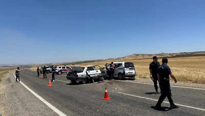 Adıyaman'da Feci Trafik Kazası: Dört Can Kaybı ve Yaralılar