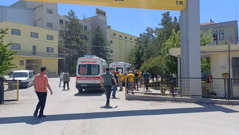 Çorum'daki Un Fabrikasında Patlama: 10 Yaralı, Biri Ağır