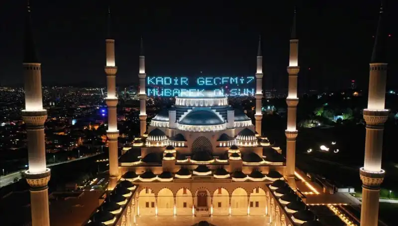 2025 Kadir Gecesi Tarihi: Ne Zaman İdrak Edilecek?