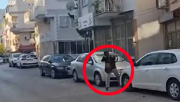 İzmir'de Sıcak Saatler: Saldırganla Çatışma Anlarına Tanıklık Edenler Konuştular