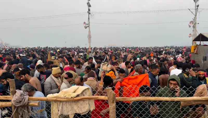 Hindistan'daki Dini Festivalde İzdiham Faciası: 6 Hayat Kaybı