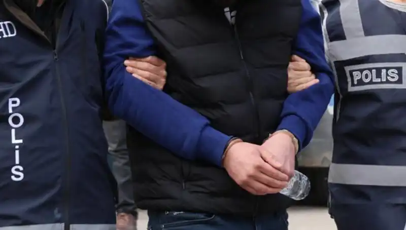 DAEŞ’e Yönelik 4 İlde Gerçekleştirilen Operasyon: 4 Kişi Gözaltında