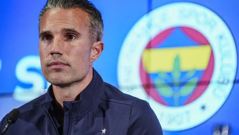 Robin van Persie, Fenerbahçe'nin Tur Şansını Yüzde ile Açıkladı