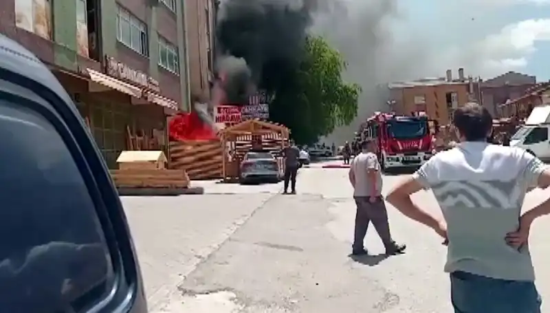 Ankara’da İş Yerlerini Kül Eden Yangın: Sebepleri ve Sonuçları